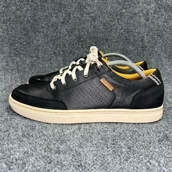 Athletic_Shoes